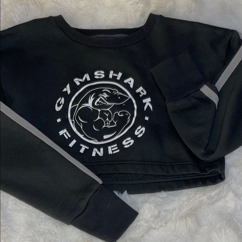 Gymshark Black Crew Neck Sweater with Ribbed Cuffs